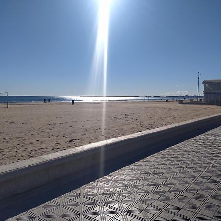 Habitacion En La Playa Valencia Exterior photo